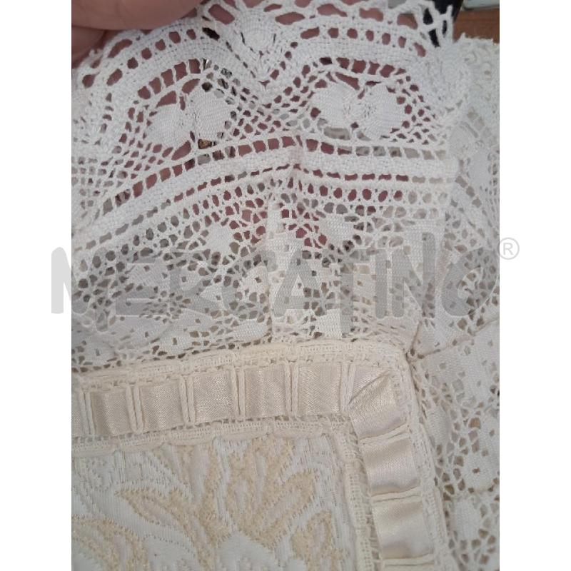 COPRILETTO E FEDERE TESSUTO DAMASCATO CON MERLETTO TESSILE  | Mercatino dell'Usato Bellizzi 2