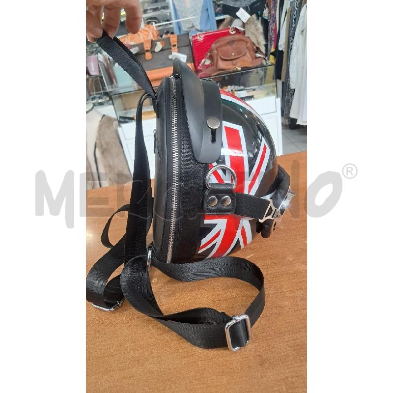 ZAINO D A FORMA DI CASCO ROSSO NERO | Mercatino dell'Usato Bellizzi 3