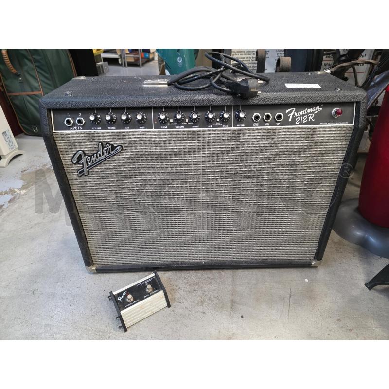 AMPLIFICATORE FENDER FRONTMAN 212L + PEDALIERA | Mercatino dell'Usato Cava de tirreni 1