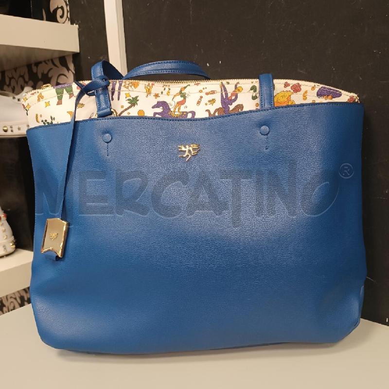 BORSA DONNA PIERO GUIDI BLU ELETTRICO POCHETTE LOGGATA BIANCA | Mercatino dell'Usato Cava de tirreni 1
