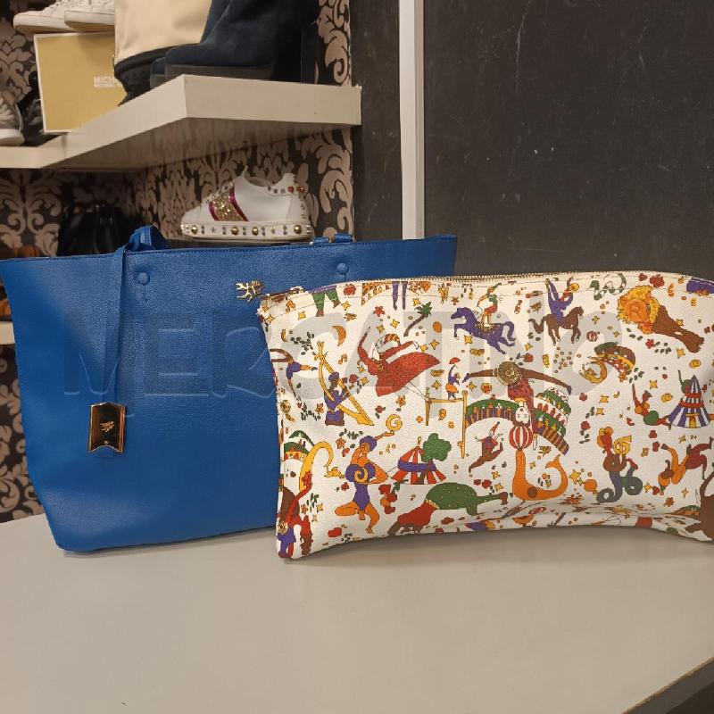 BORSA DONNA PIERO GUIDI BLU ELETTRICO POCHETTE LOGGATA BIANCA | Mercatino dell'Usato Cava de tirreni 4