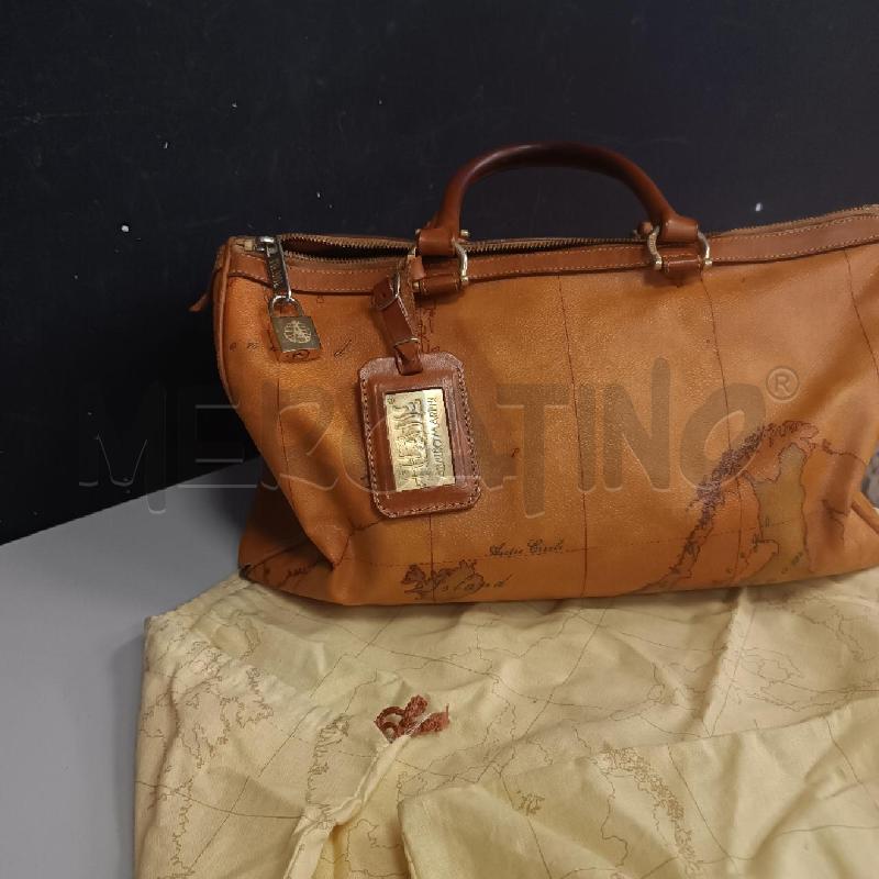 BORSA DONNA PRIMA CLASSE BAULETTO BEIGE MAPPA  | Mercatino dell'Usato Cava de tirreni 4