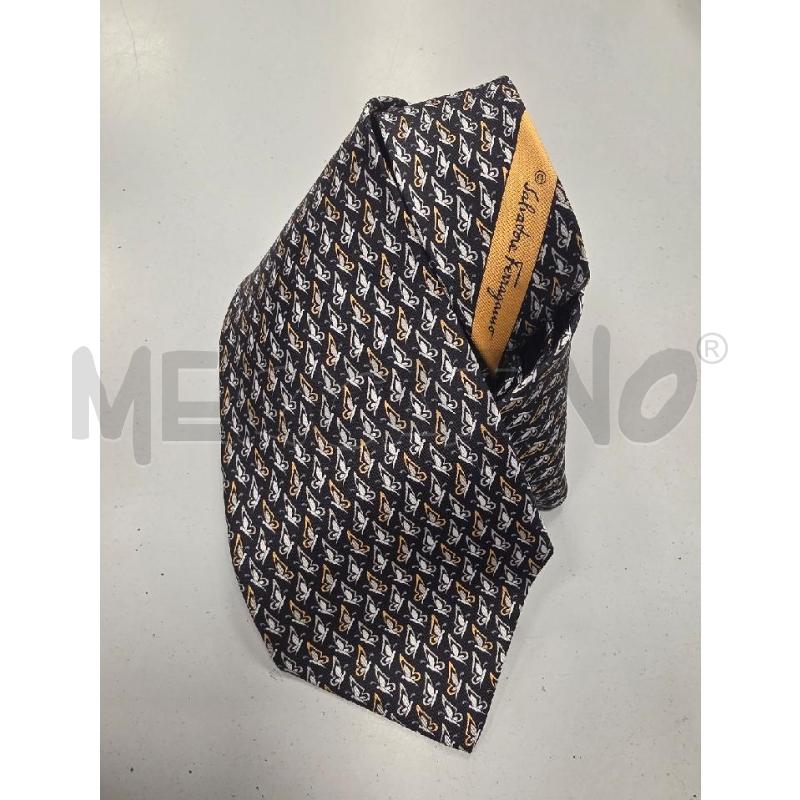 CRAVATTA SALVATORE FERRAGAMO NERA FARFALLE | Mercatino dell'Usato Cava de tirreni 1