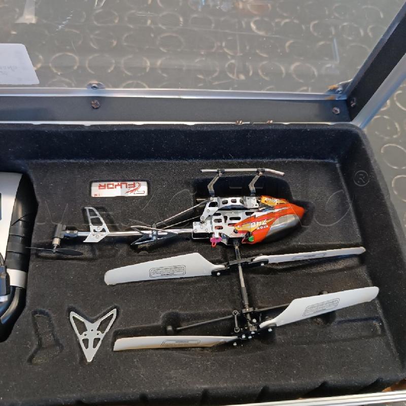 ELICOTTERO TELECOMANDATO FLYOR + VALIGETTA IN ALLUMINIO | Mercatino dell'Usato Cava de tirreni 2