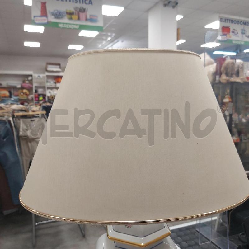LUME MANIFATTURA ARTISTICA LE PORCELLANE FIORI CAPPELLO TESSUTO | Mercatino dell'Usato Cava de tirreni 4