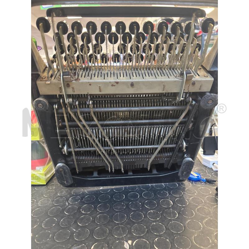 MACCHINA DA SCRIVERE OLIVETTI LEXIKON 80  | Mercatino dell'Usato Cava de tirreni 5