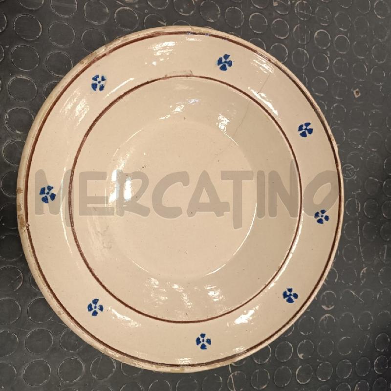 PIATTO CERAMICA BEIGE VECCHIO FONDO  | Mercatino dell'Usato Cava de tirreni 1