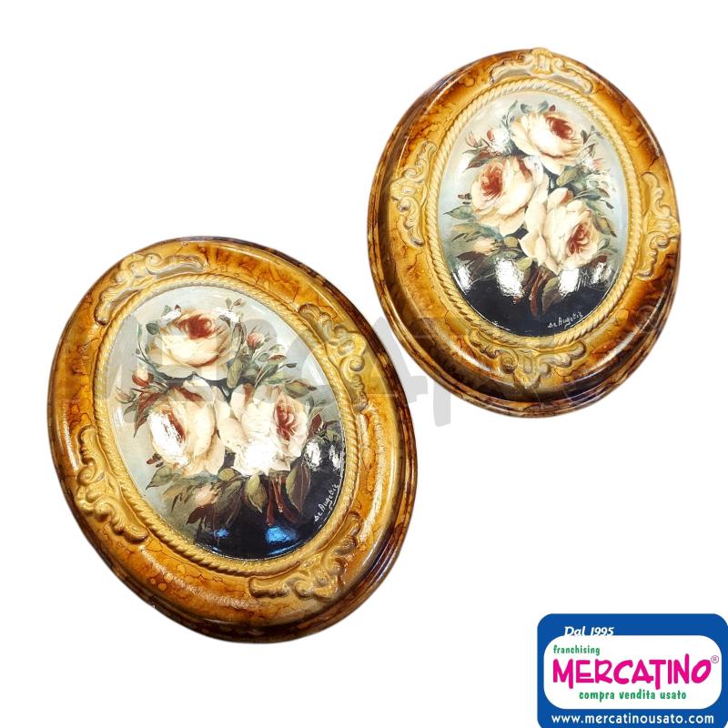 QUADRETTO OVALE FIORI CORNICE DORATA | Mercatino dell'Usato Cava de tirreni 1