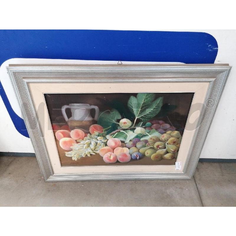 QUADRO FRUTTA 50 X70 ROBERTO ALFANO CORNICE LEGNO ARGENTATA | Mercatino dell'Usato Cava de tirreni 3
