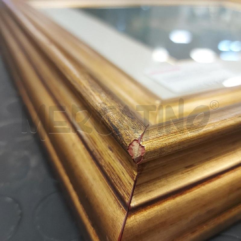 QUADRO SANTORO CORNICE DORATA CON VASO FIORI | Mercatino dell'Usato Cava de tirreni 5