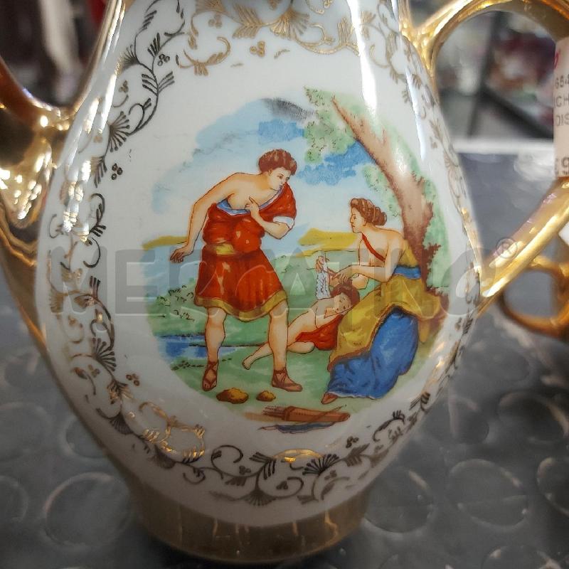SERVIZIO RICHARD GINORI DORATO DISEGNO PZ.9 | Mercatino dell'Usato Cava de tirreni 2