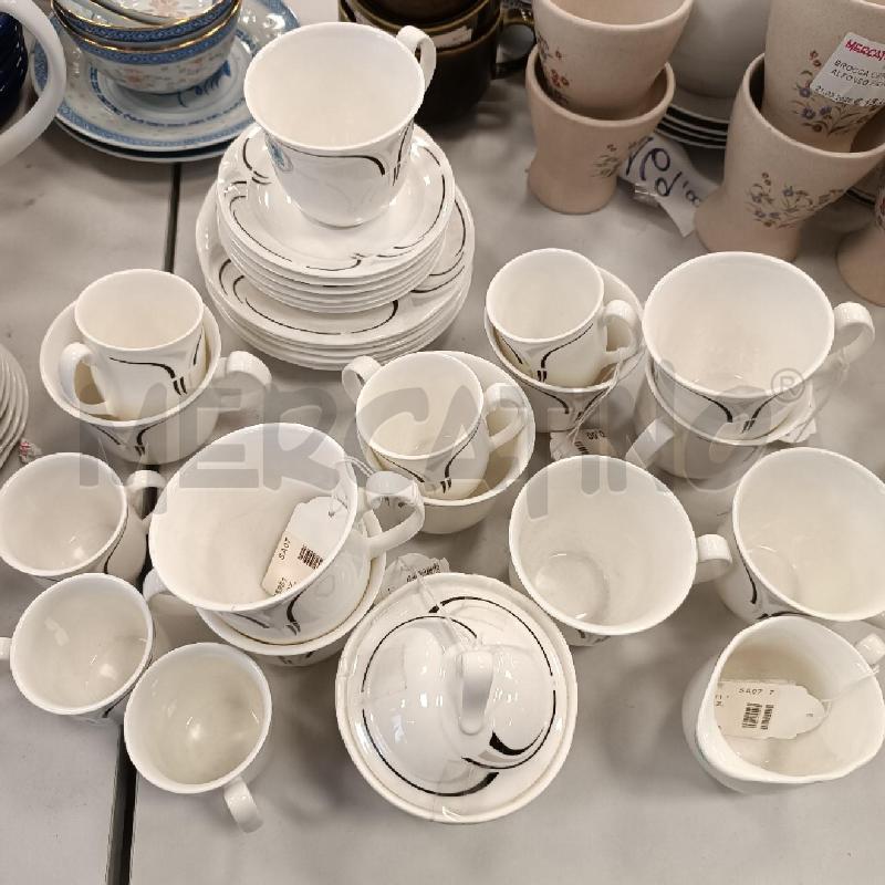 SET ROYAL ALBERT PZ. 10 + 6 + 6+ 6 + ZUCCHERIERA + LATTIERA | Mercatino dell'Usato Cava de tirreni 5