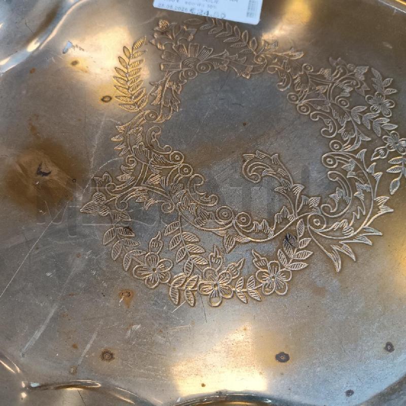 VASSOIO IN METALLO ARG. DECORO FOGLIE | Mercatino dell'Usato Cava de tirreni 2