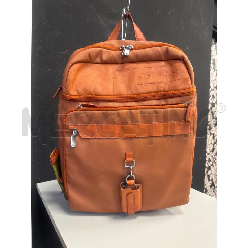 ZAINO PIQUADRO ARANCIONE INSERTI IN PELLE INTERNO VERDE | Mercatino dell'Usato Cava de tirreni 1