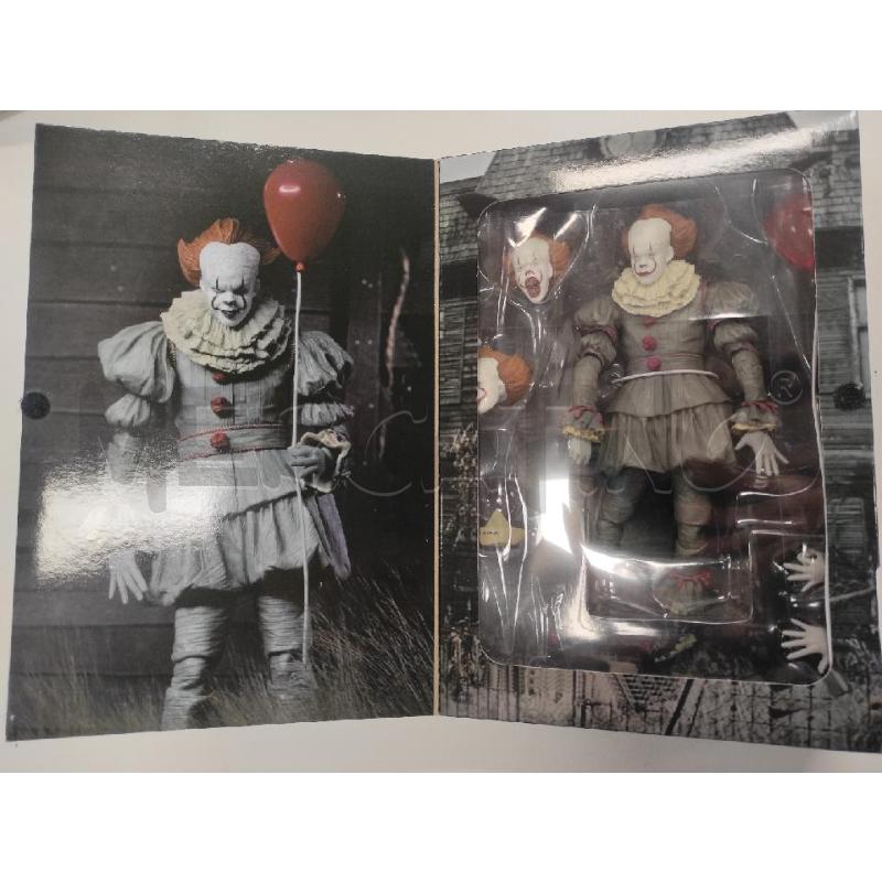 ACTION FIGURE IT NECA YOU'LL FLOAT  | Mercatino dell'Usato Salerno torrione 2