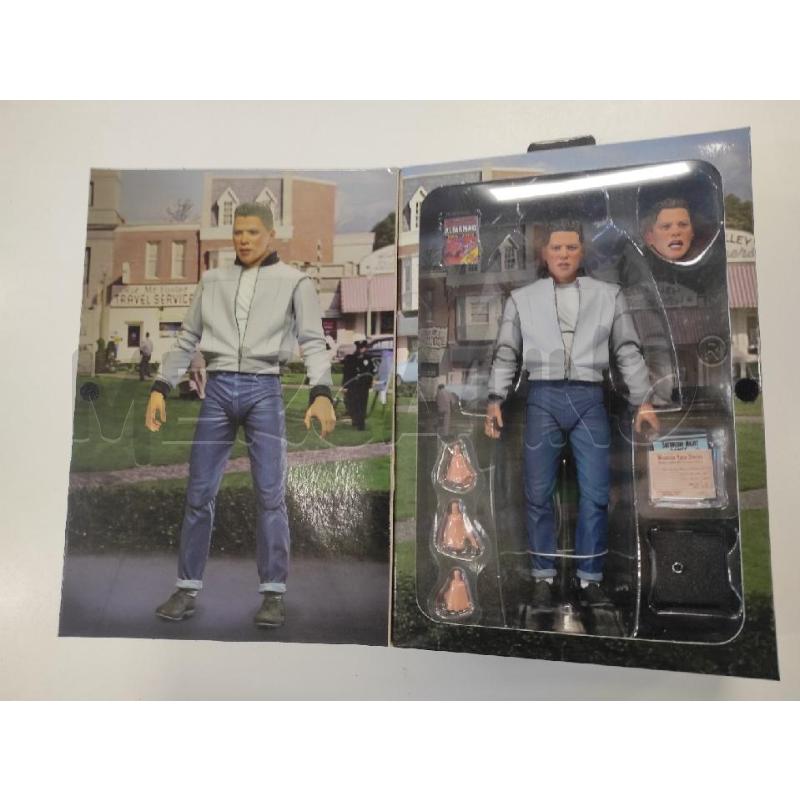 ACTION FIGURE ULTIMATE BIFF TANNEN RITORNO AL FUTURO  | Mercatino dell'Usato Salerno torrione 2