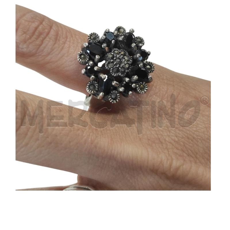 ANELLO DONNA CON PIETRINE NERE | Mercatino dell'Usato Salerno torrione 1