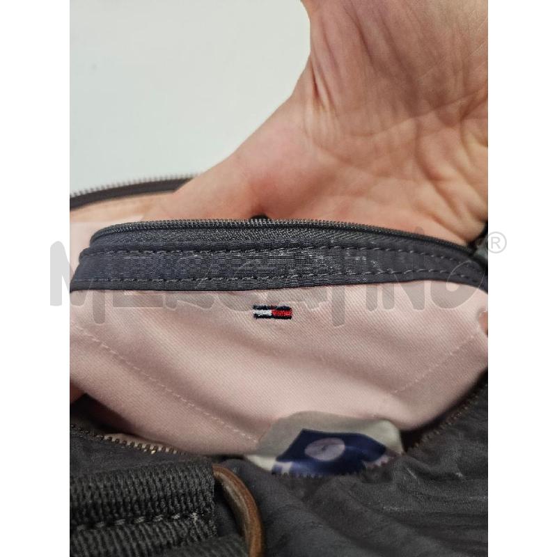 BORSA DONNA HILFIGER GRIGIA TELA | Mercatino dell'Usato Salerno torrione 4