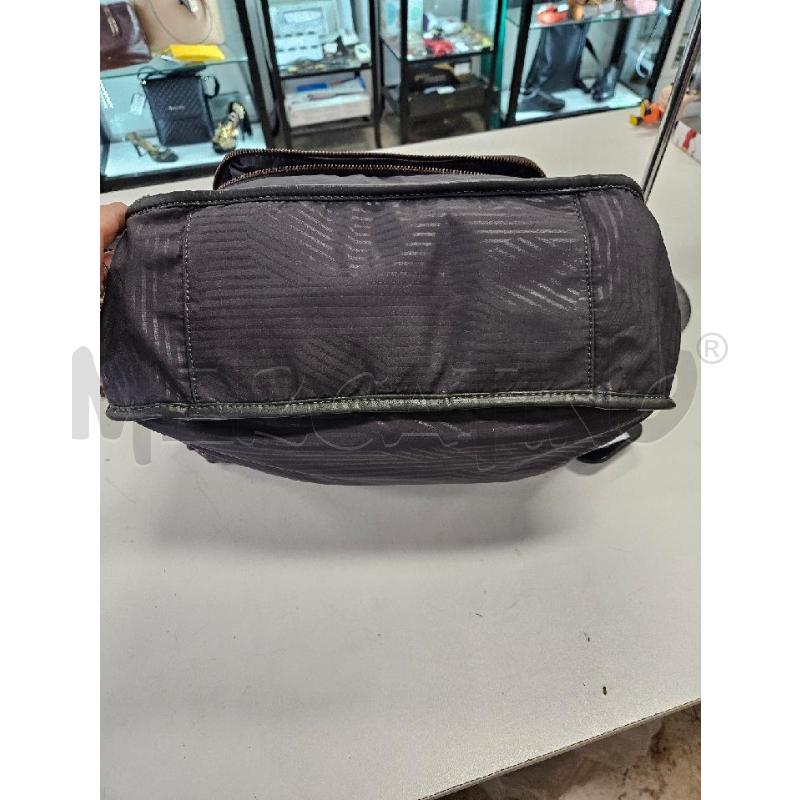 BORSA DONNA HILFIGER GRIGIA TELA | Mercatino dell'Usato Salerno torrione 5