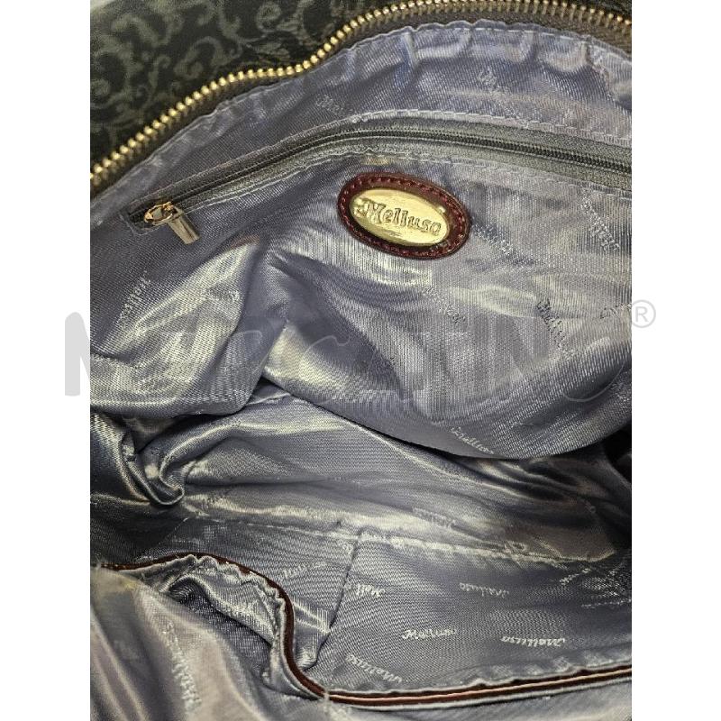 BORSA DONNA MELLUSO GRIGIA CON CHIUSURA A CUORE  | Mercatino dell'Usato Salerno torrione 5