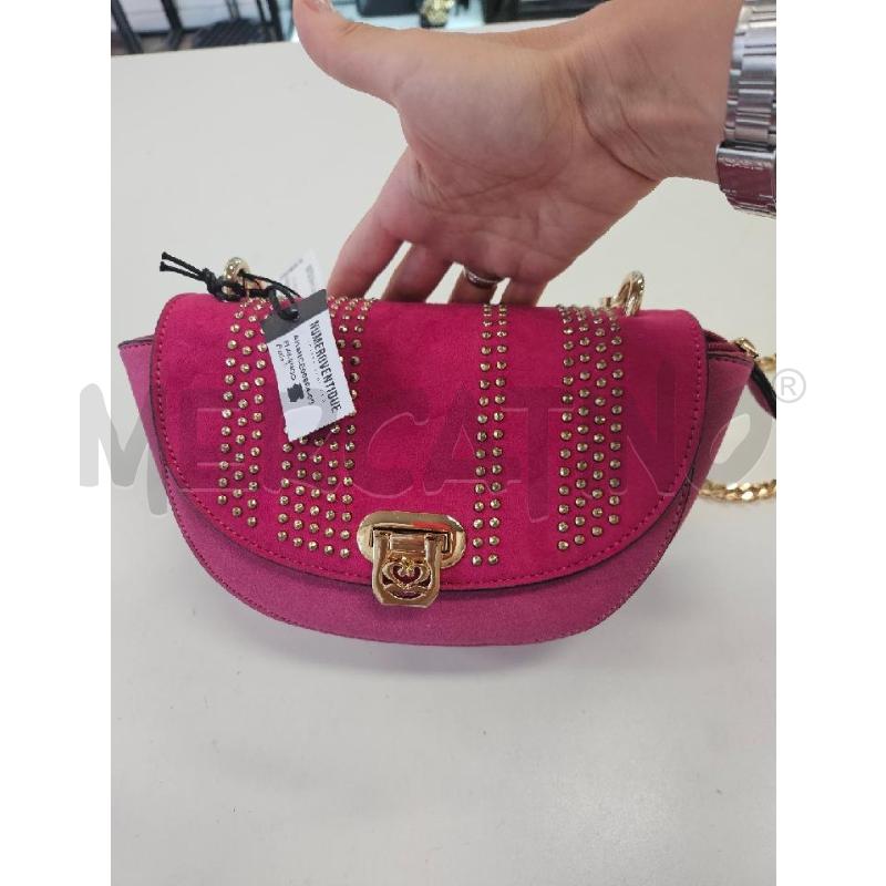 BORSETTA DONNA NUMERO VENTIDUE FUCSIA BORCHIE E TRACOLLA | Mercatino dell'Usato Salerno torrione 3