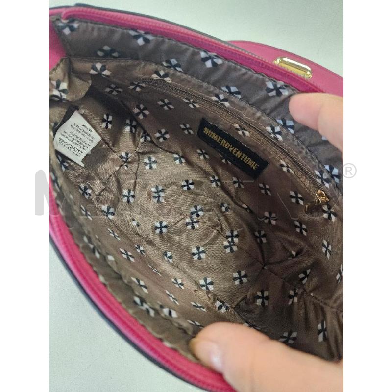 BORSETTA DONNA NUMERO VENTIDUE FUCSIA BORCHIE E TRACOLLA | Mercatino dell'Usato Salerno torrione 4