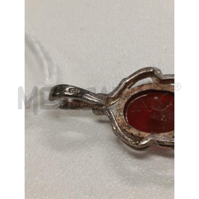 CIONDOLO PIETRA OVALE ROSSA | Mercatino dell'Usato Salerno torrione 2