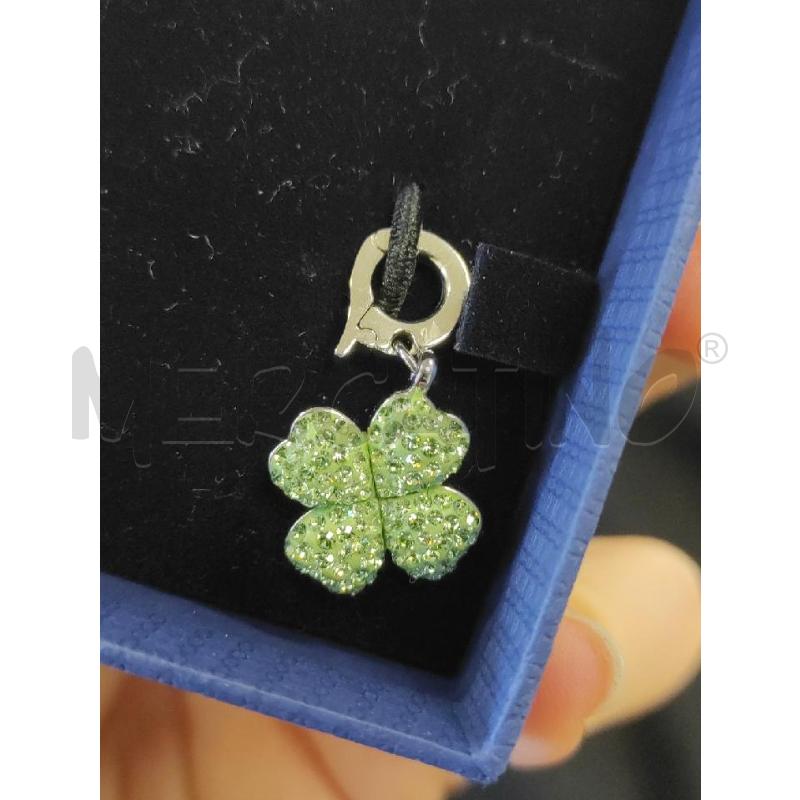 CIONDOLO SWAROVSKI QUADRIFOGLIO CON SCATOLA | Mercatino dell'Usato Salerno torrione 2