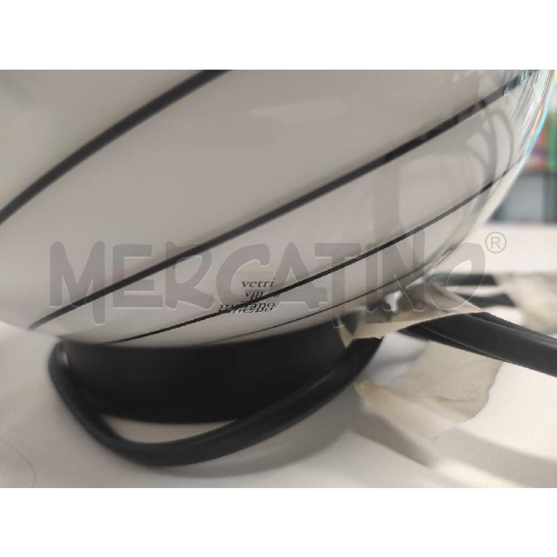 COPPIA LAMPADE MURANO BIANCO SPIRALE NERA 29X17 CM  | Mercatino dell'Usato Salerno torrione 2