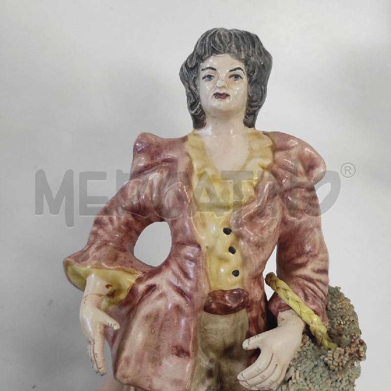 COPPIA STATUE CAPODIMONTE   | Mercatino dell'Usato Salerno torrione 2