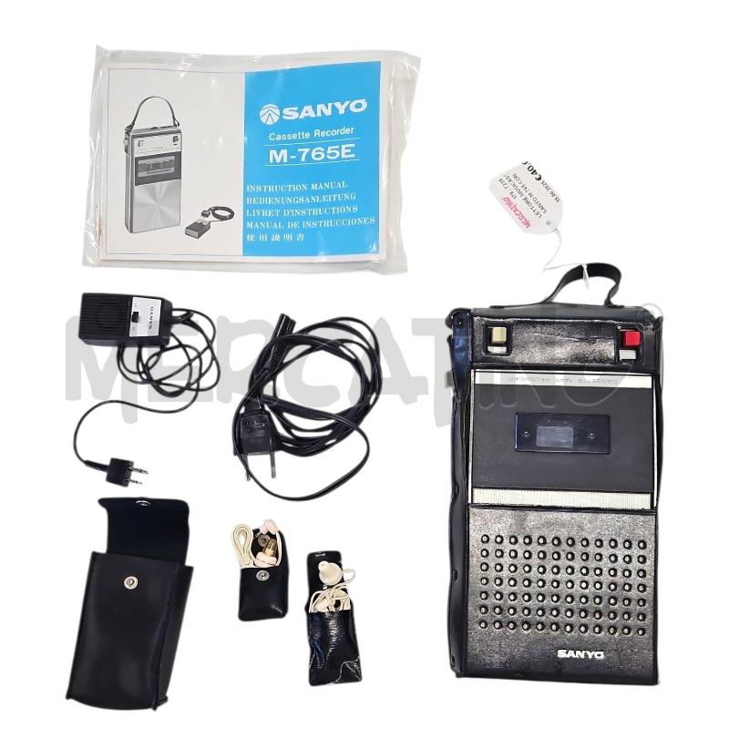 LETTORE MUSICASSETTE SANYO M 765 CON ACCESSORI  | Mercatino dell'Usato Salerno torrione 1