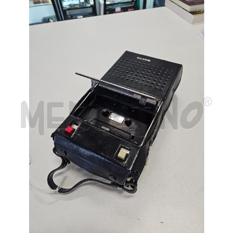 LETTORE MUSICASSETTE SANYO M 765 CON ACCESSORI  | Mercatino dell'Usato Salerno torrione 2
