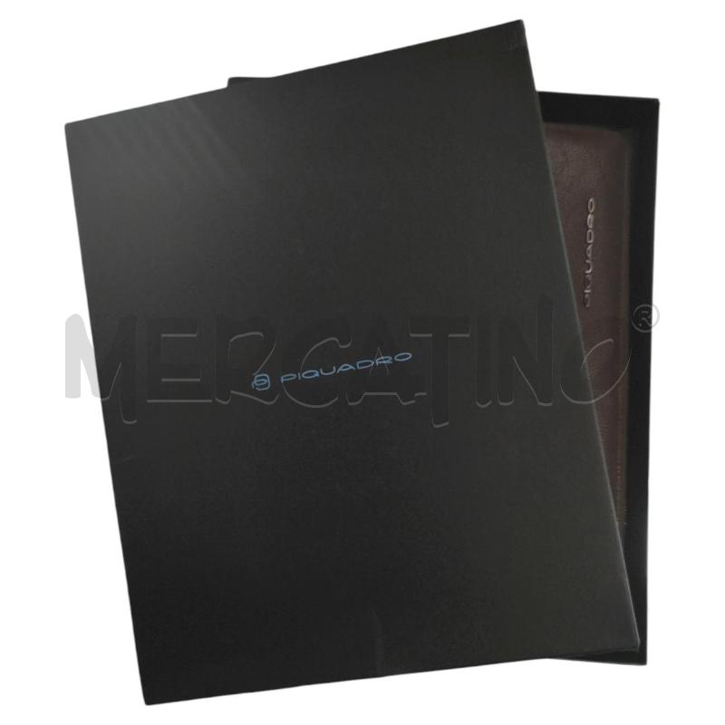 ORGANIZER PIQUADRO MARRONE PORTAPC 15POLLICI E BLOCCO A4 | Mercatino dell'Usato Salerno torrione 5