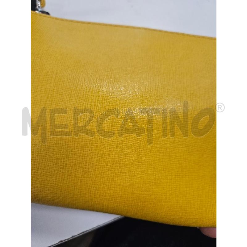 POCHETTE COCCINELLE SENAPE | Mercatino dell'Usato Salerno torrione 3
