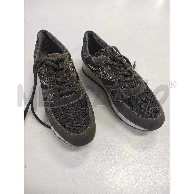 SNEAKERS DONNA NERO GIARDINI VERDI SCAMOSCIATE TG. 39 | Mercatino dell'Usato Salerno torrione 1
