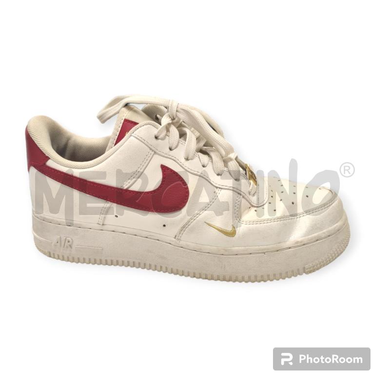 SNEAKERS DONNA NIKE AIR FORCE 1 BIANCHE ROSSE TG. 39 | Mercatino dell'Usato Salerno torrione 1