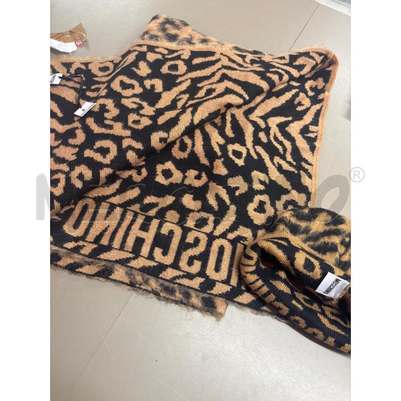 COMPLETO DONNA MOSCHINO SCIARPA+CAPPELLO MARRONE NERO  | Mercatino dell'Usato Salerno 2