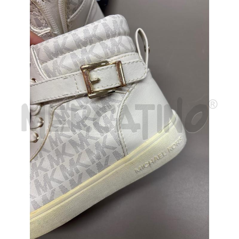 SCARPE BAMBINO MICHAEL KORS BEIGE STIVALETTO | Mercatino dell'Usato Salerno 2