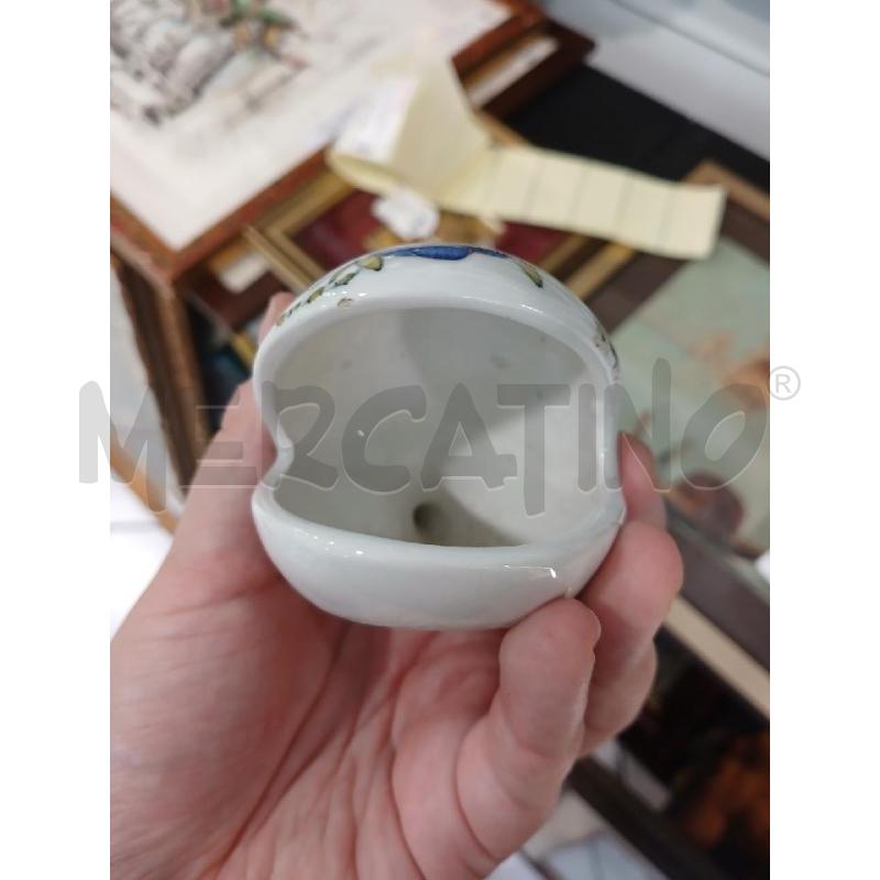BALENA ERNESTINE PICCOLA FIORI AZZURRI BOMBONIERA 10 CM | Mercatino dell'Usato Salerno fratte 4