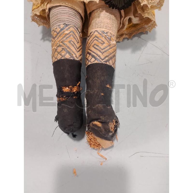 BAMBOLA VINTAGE INIZIO SECOLO IN COSTUME DA RIV TESTA IN TERRACOTTA | Mercatino dell'Usato Salerno fratte 5
