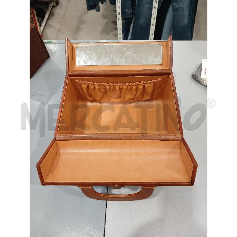 BEAUTY CASE MARRONE IN PELLE  | Mercatino dell'Usato Salerno fratte 2