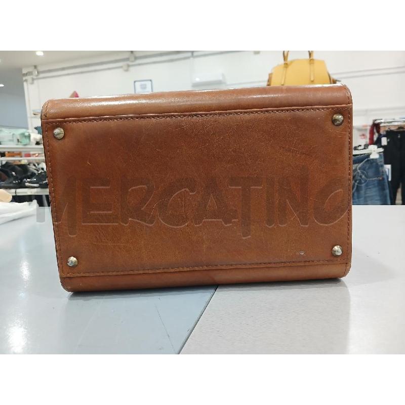 BEAUTY CASE MARRONE IN PELLE  | Mercatino dell'Usato Salerno fratte 3
