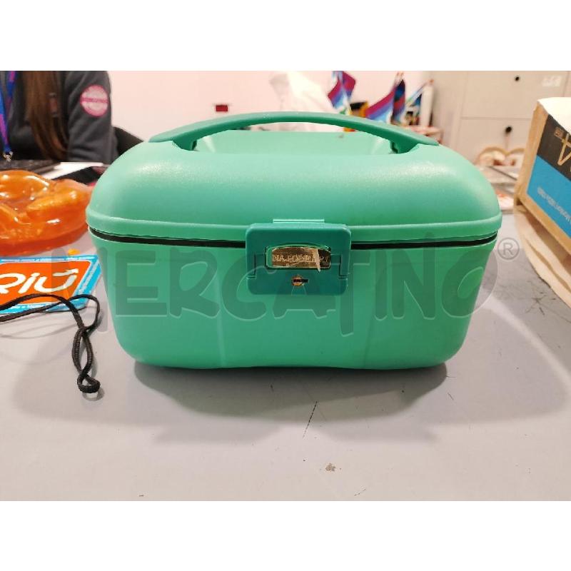 BEAUTY CASE NAJ OLEARI  | Mercatino dell'Usato Salerno fratte 2