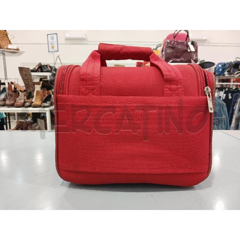 BEAUTY CASE RONCATO ROSSO CARTELLINATO NUOVO | Mercatino dell'Usato Salerno fratte 2