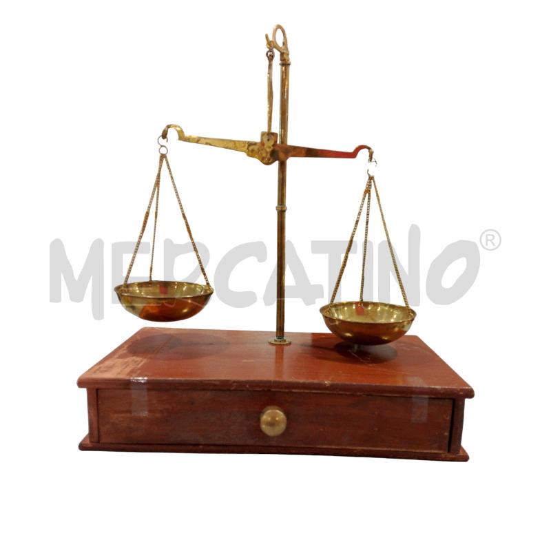 BILANCIA ANTICA LEGNO  | Mercatino dell'Usato Salerno fratte 1