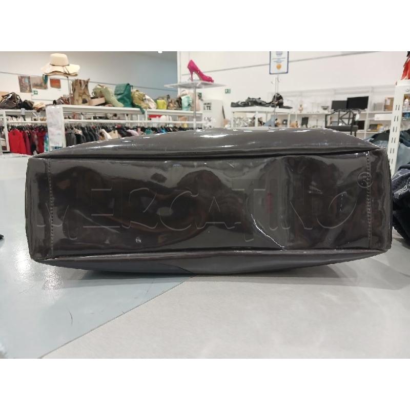 BORSA DONNA ARMANI JEANS LUCIDA GRIGIO SCURO | Mercatino dell'Usato Salerno fratte 4