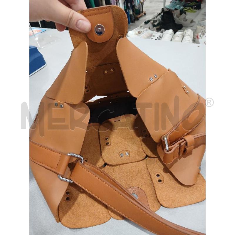 BORSA DONNA A SPALLA DESIGN MODULARE GEOMETRICO MARRONE CHIARO | Mercatino dell'Usato Salerno fratte 4