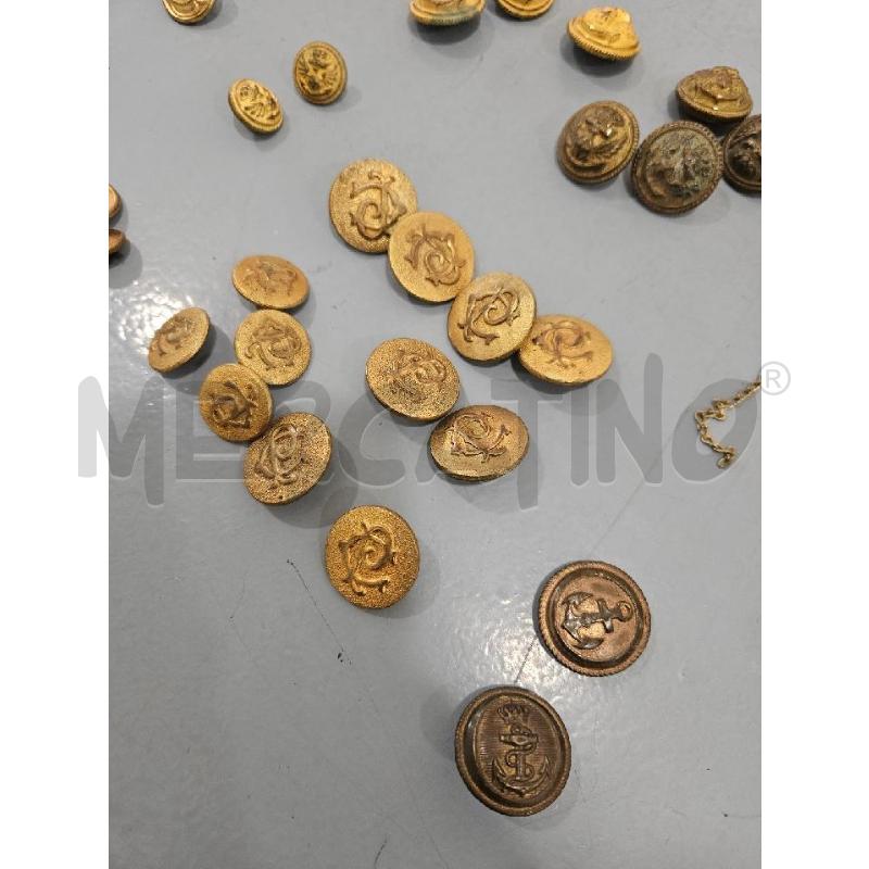 BOTTONI REGIO ESERCITO VARIE ANNATE PZ. 30 + 5 STELLETTE  | Mercatino dell'Usato Salerno fratte 3