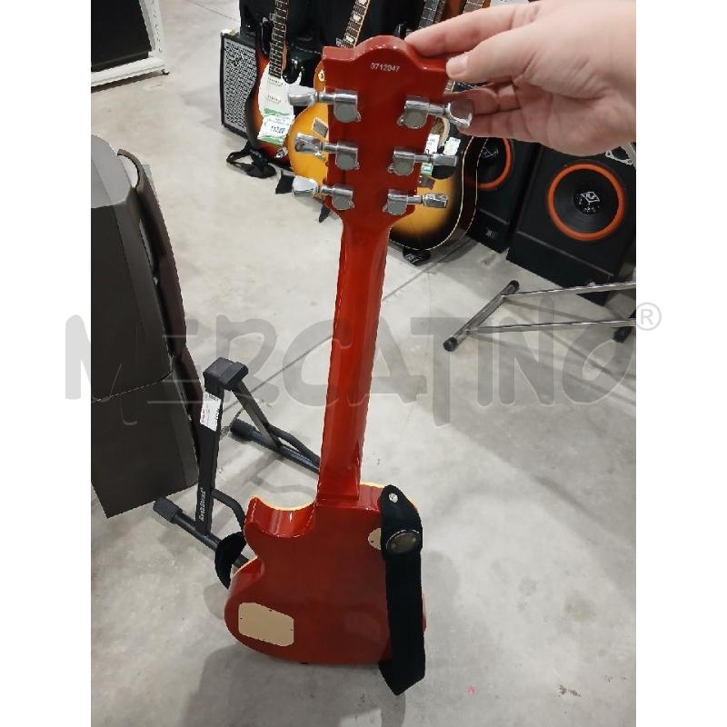 CHITARRA ELETTRICA EKO VL 480 SUNBURST CON CUSTODIA | Mercatino dell'Usato Salerno fratte 3