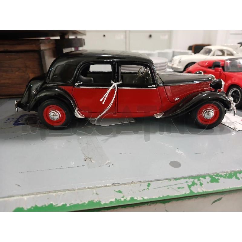 CITROEN 15CV MAISTO 1:18 | Mercatino dell'Usato Salerno fratte 3